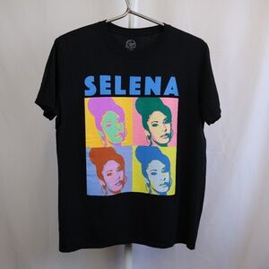 Selena Warhol Pop Style Tee Size Large